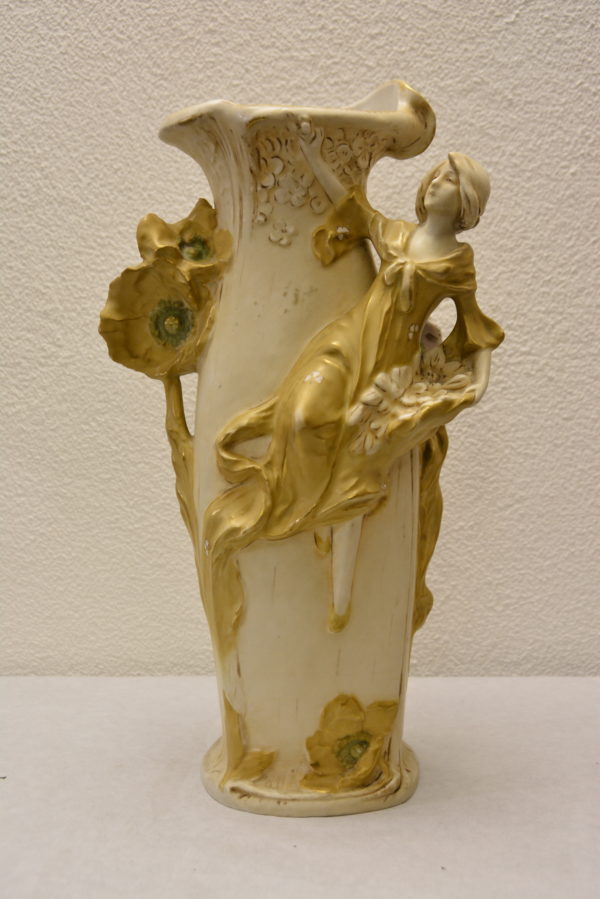 Vaso in Porcellana Royal Dux Bohemia